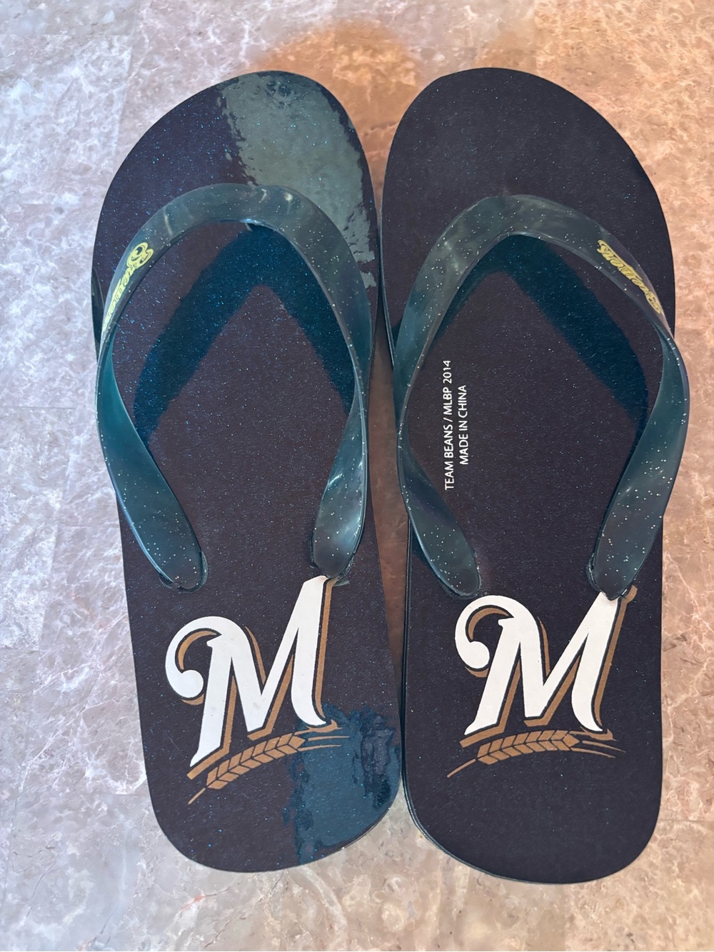 Milwaukee Brewers Black & Green Flip Flop Sandals